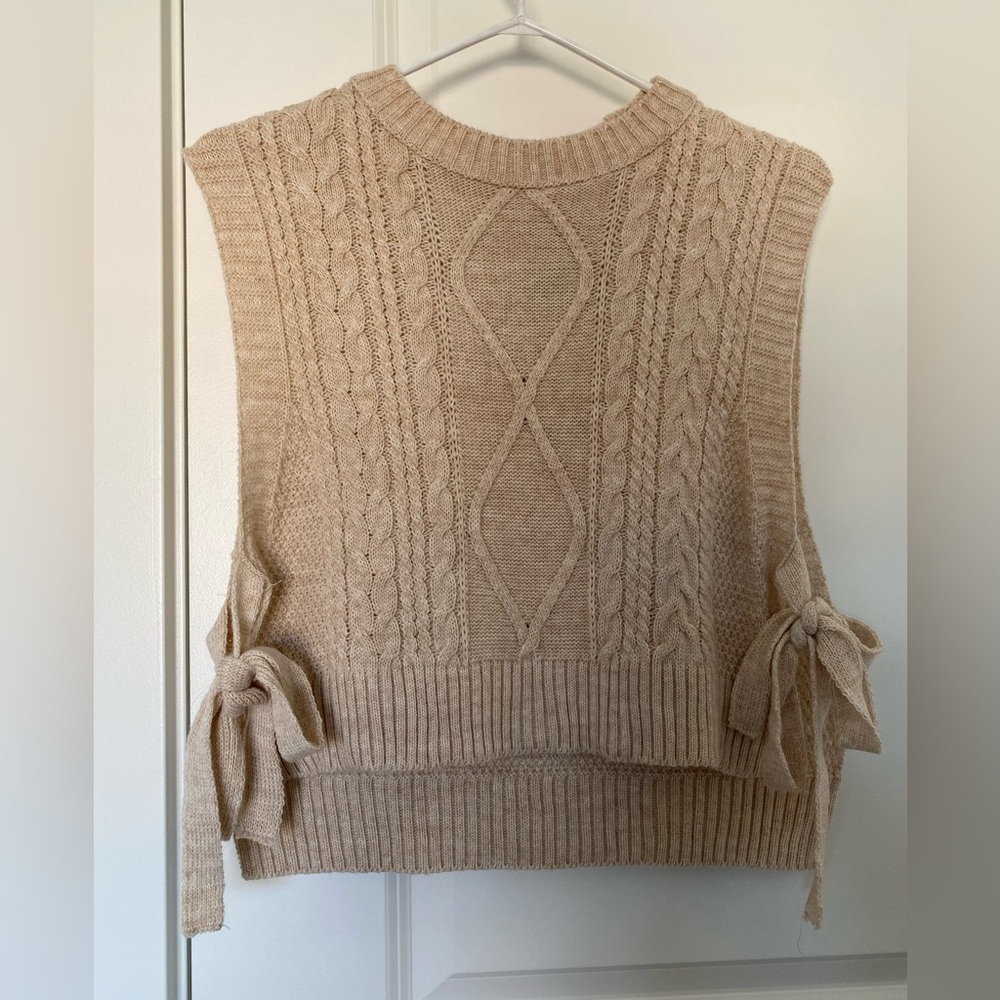 Trendyol Knit Sweater Vest